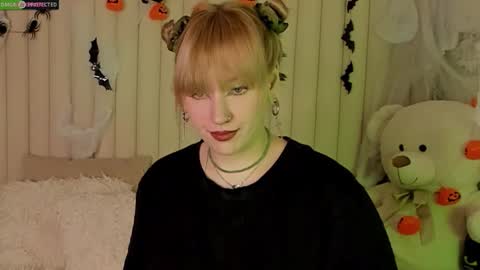 RachelCart online show from October 2025 03:17:01 AM