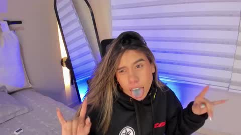 Rachell online show from November 2025 04:13:02 AM