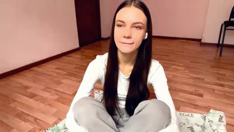 Rachel online show from November 2025 09:11:01 AM