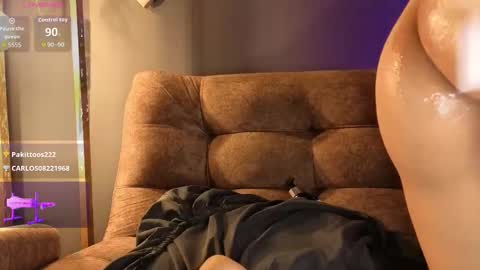 Snapshot of rachelruizz chatting on December 2025 08:03:02 PM RACHEL online show from December 2025 08:03:02 PM