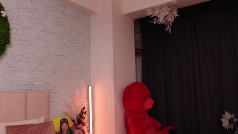 Snapshot of rachelswaan chatting on January 2025 06:10:01 AM RachelSwaan online show from January 2025 06:10:01 AM