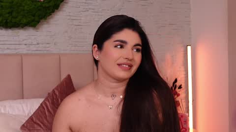 Snapshot of rachelswaan chatting on January 2025 09:04:02 AM RachelSwaan online show from January 2025 09:04:02 AM