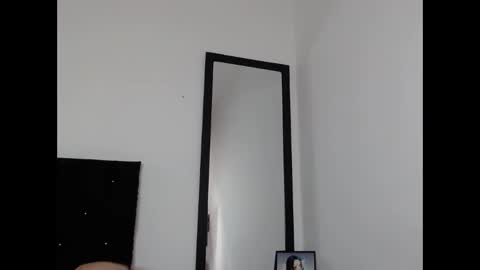 radiantgoddes online show from January 2026 02:33:01 PM