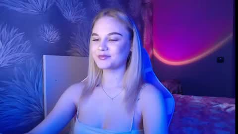 Snapshot of raefrost chatting on July 2026 10:40:01 AM raefrost online show from July 2026 10:40:01 AM