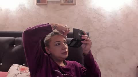 raelledarkstar online show from December 2025 07:56:02 AM