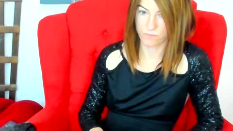 Snapshot of raemonnay chatting on February 2025 01:31:02 PM raemonnay online show from February 2025 01:31:02 PM