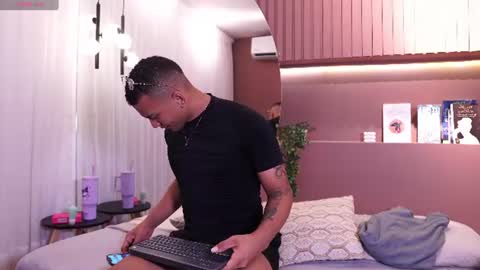 rafa_cruz online show from June 2026 12:50:01 PM