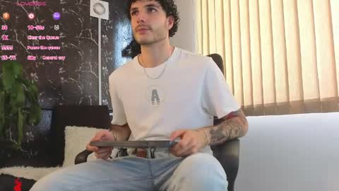 R A F A E L online show from April 2026 08:14:02 PM
