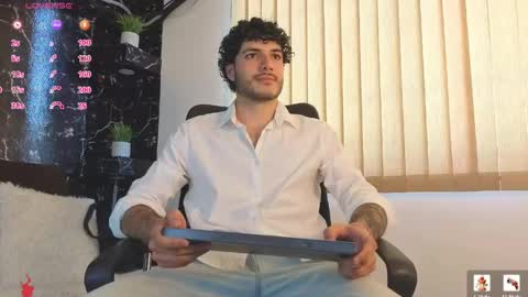 R A F A E L online show from May 2026 08:15:02 PM