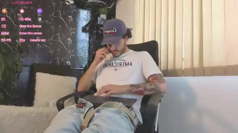 R A F A E L online show from May 2026 08:36:02 PM