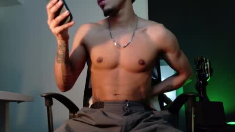 Snapshot of rafaelstone chatting on November 2025 02:34:02 AM IG online show from November 2025 02:34:02 AM