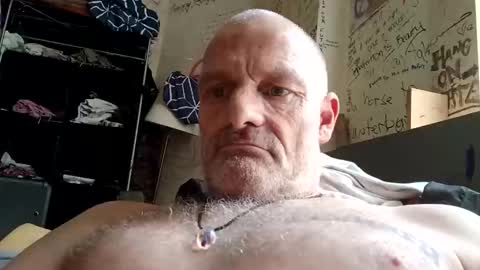 Snapshot of ragingzef69 chatting on February 2025 01:45:01 AM Bigthickdickinvic online show from February 2025 01:45:01 AM