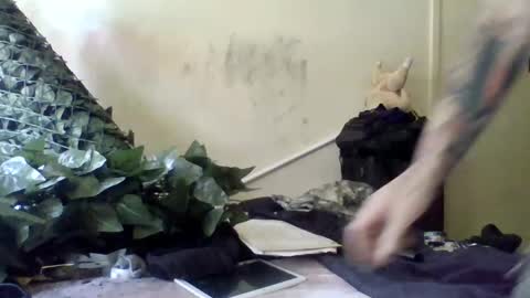 Snapshot of ragingzef69 chatting on March 2025 04:30:02 AM Bigthickdickinvic online show from March 2025 04:30:02 AM