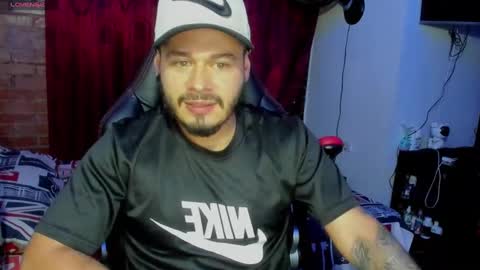 ragnar_lothbrok77 online show from February 2025 02:12:02 AM