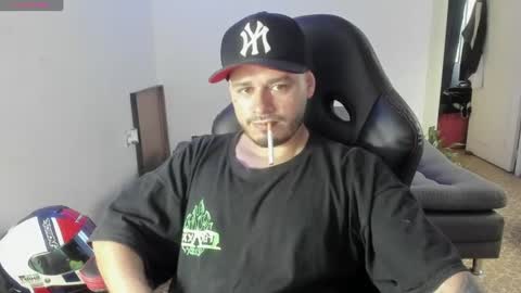 ragnar_lothbrok77 online show from September 2025 10:23:02 PM