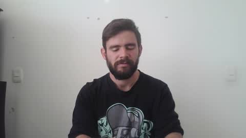 Snapshot of ragnor_vex chatting on February 2025 02:01:01 PM Ragnor vex online show from February 2025 02:01:01 PM