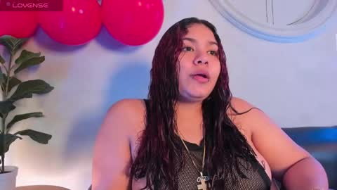 raichell_sweet_curvy online show from June 2026 03:18:02 AM
