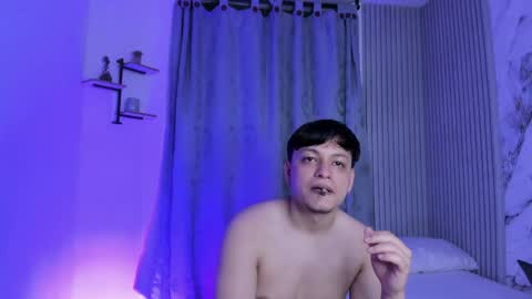 raiderandroxie1 online show from June 2026 01:50:01 AM