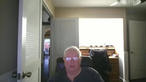 Snapshot of raiderman215 chatting on December 2025 03:32:02 PM raiderman215 online show from December 2025 03:32:02 PM