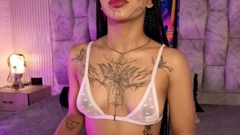 Snapshot of railey_rosse_ chatting on October 2025 07:27:01 PM Welcome to my room online show from October 2025 07:27:01 PM