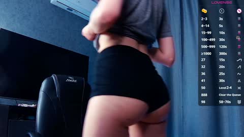 Mei online show from December 2024 04:53:02 PM