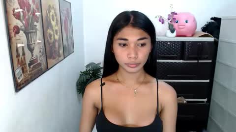 raindrizzle1706 online show from April 2026 03:50:02 AM