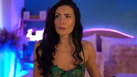 Snapshot of raisavawn chatting on February 2026 06:42:01 AM RaisaVawn online show from February 2026 06:42:01 AM