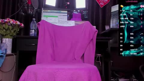 Snapshot of raissa_sky26 chatting on December 2025 03:46:01 AM Laura online show from December 2025 03:46:01 AM