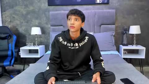 Ralf Bauer online show from September 2025 03:42:02 AM