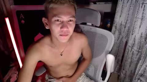 ralfhuge24 online show from March 2026 01:23:02 PM