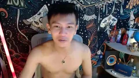 ralfhuge24 online show from May 2026 12:22:02 PM