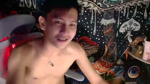 ralfhuge24 online show from May 2026 04:15:01 PM