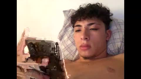 Snapshot of ramiroo2312 chatting on February 2025 07:37:02 PM ramiroo2312 online show from February 2025 07:37:02 PM