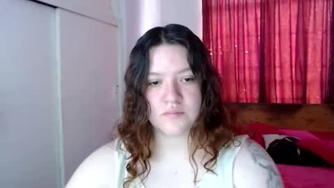 Snapshot of ramona15 chatting on May 2026 09:33:01 PM Ramona online show from May 2026 09:33:01 PM