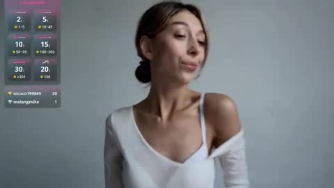 Snapshot of ramona_tom chatting on September 2025 05:20:01 AM ramona_tom online show from September 2025 05:20:01 AM