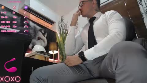 Snapshot of randylukehot chatting on September 2025 06:51:02 PM randylukehot online show from September 2025 06:51:02 PM