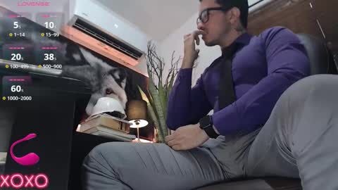 Snapshot of randylukehot chatting on December 2025 06:02:01 PM randylukehot online show from December 2025 06:02:01 PM