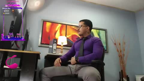 Snapshot of randylukehot chatting on May 2026 08:20:01 AM randylukehot online show from May 2026 08:20:01 AM