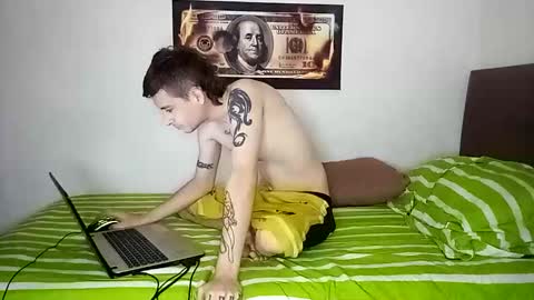 Rangel and Lola online show from December 2025 04:01:02 PM