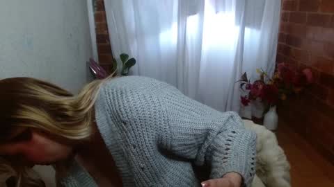 Raquel online show from January 2025 07:14:02 PM