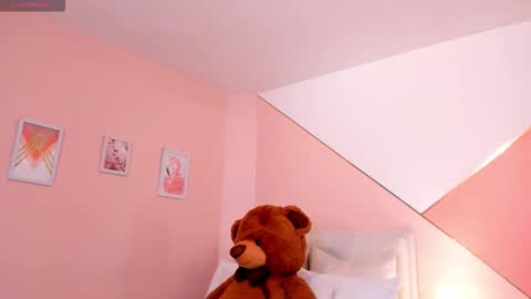 Raquel Moon online show from March 2026 04:55:01 PM