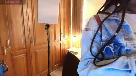 Raquel online show from June 2026 12:04:01 PM