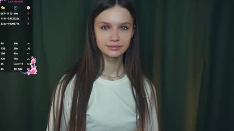 Snapshot of raquelwardman chatting on February 2026 05:25:01 PM Rica online show from February 2026 05:25:01 PM