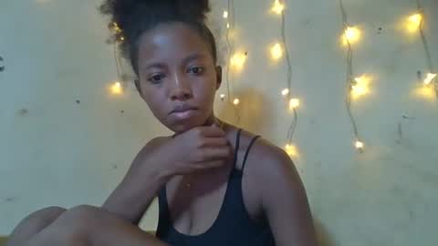 Snapshot of rasoanirinaa chatting on March 2026 07:31:01 PM rasoanirinaa online show from March 2026 07:31:01 PM