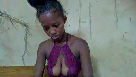 Snapshot of rasoanirinaa chatting on March 2026 01:36:02 PM rasoanirinaa online show from March 2026 01:36:02 PM