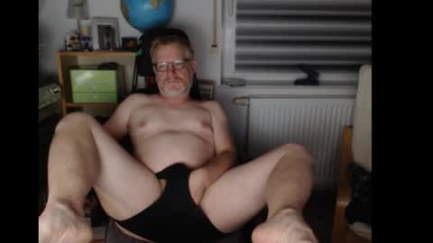 Raunchy me online show from September 2025 10:15:01 PM