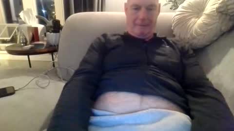 ravchat online show from December 2025 11:34:02 PM