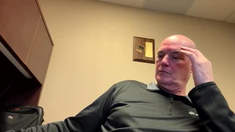 ravchat online show from April 2026 02:55:02 PM