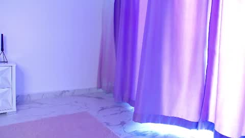 Raven Foxxy online show from June 2026 06:38:02 AM