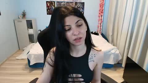 raven_haired_goddess online show from May 2026 07:14:02 AM